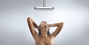 Hlavová sprcha Hansgrohe Raindance Select E na stěnu vrátane sprchového ramená chróm 27385000
