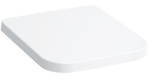 WC doska z duroplastu v bielej farbe a dĺžkou sedátka 44,5 cm. Rozstup upevnenie 20 cm.