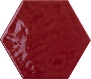 Obklad v červenej farbe o rozměru 15,3x17,5 cm a hrúbke 8 mm s lesklým povrchom. Vhodné iba do interiéru.