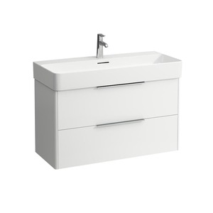 Závesná kúpeľňová skrinka pod umyvadlo v bielej farbe s lesklým povrchom o rozmere 93x52,5x39 cm.