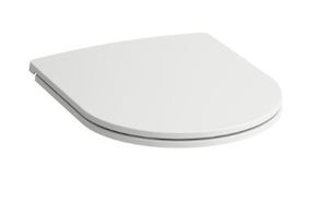 WC doska z duroplastu so softclose (pomalé sklápanie) v bielej farbe a dĺžkou sedátka 44,5 cm.