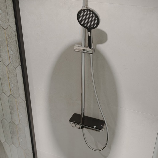 Sprchový systém SAT na stenu s termostatickou batériou čierna / chróm SATSSTPBCHC