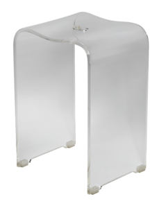 Dizajnovo veľmi vydarená a zároveň praktická plastová stolička. Ponúkame ju vo farbe transparentnej (SATSTOLPLASTT), čiernej (SATSTOLPLASTC) a bielej (SATSTOLPLASTB). Farebná škála umožní zladiť stoličku s akýmkoľvek interiérom. Tieto stoličky sú síce primárne určené do sprchy, ale ich použitie v kúpeľni alebo kdekoľvek inde v interiéri nemá obmedzenia. Nosnosť je úctyhodných 130kg a ich veľkou prednosťou je, že nie je potrebné vŕtať do stien. Predĺžená záruka 5 rokov!
