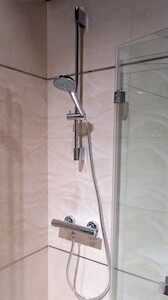 Sprchová batéria Optima so sprchovacím setom 150 mm chróm SIKOBSTSET268