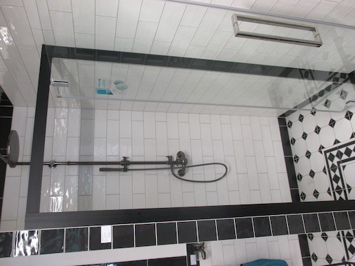Sprchový systém WF Industrial s pákovou batériou olejom pogumovaný bronz SIKOBWFSSS