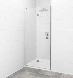 Sprchové dveře bez vaničky a farbou profilov v lesklom chróme, výplň je z číreho skla bez dekoru. S povrchovou úpravou Easy Clean, ktorá uľahčuje čistenie a minimalizuje usadzovaniu vodného kameňa. Zalamovacie systém otvárania. Ľavá i pravá orientácia.
