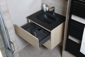 Kúpeľňová skrinka s umývadlom černá mat Naturel Verona 86x51,2x52,5 cm v dekore svetlé drevo VERONA86CMSD
